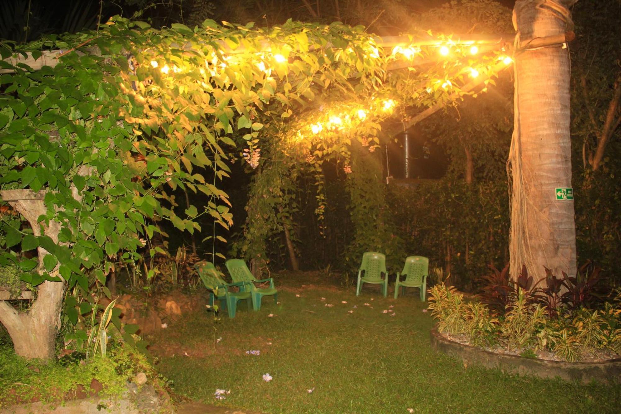 אל סאינו Hierba Buena Eco Hostel מראה חיצוני תמונה
